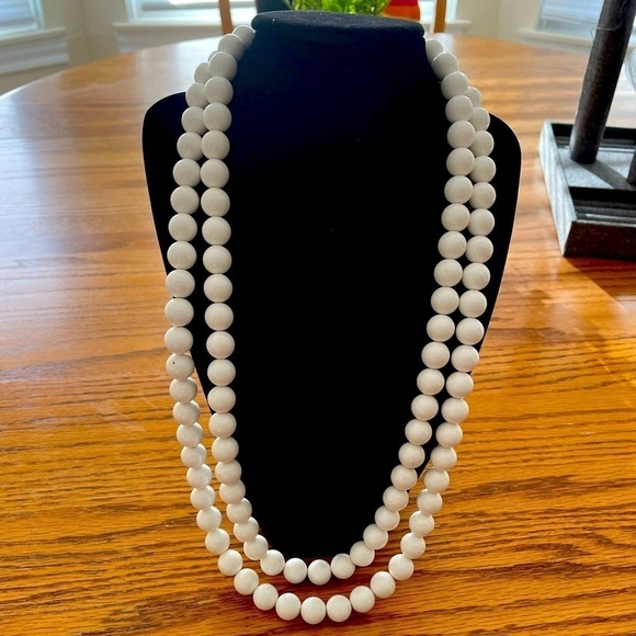 Multi Strand Vintage Necklace Bridal White Classic Timeless - Picture 3 of 5